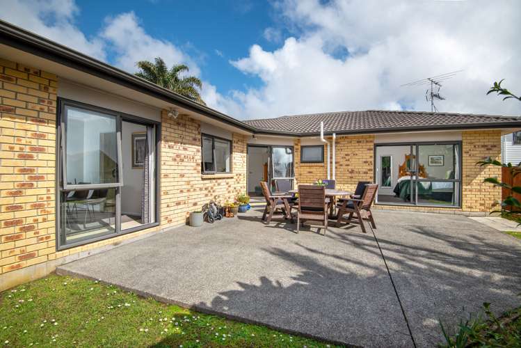 232 Hill Road The Gardens_9