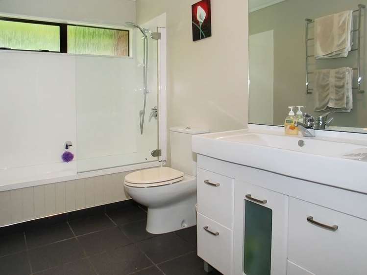 103 Eskdale Road Papakowhai_16