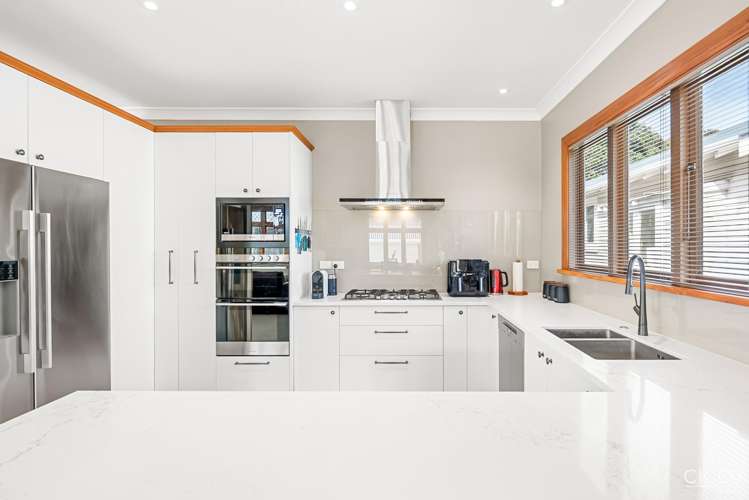 10 Tui Street Alicetown_5