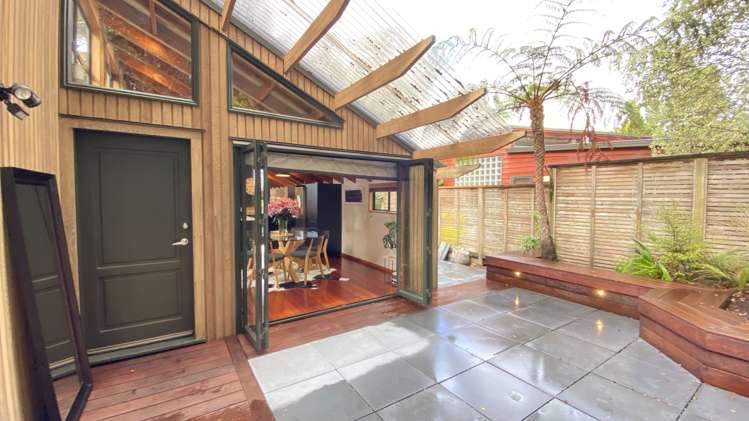 31 York Road Titirangi_9