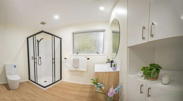 49A Karen Crescent Dinsdale_13