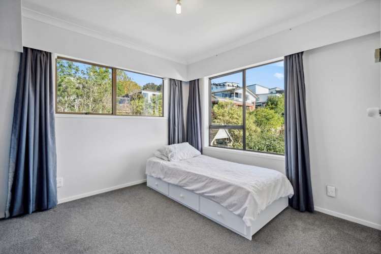 8 Ian Place Glendene_12
