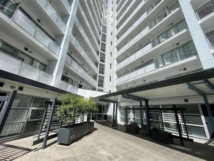 102/430 Queen Street Auckland Central_2