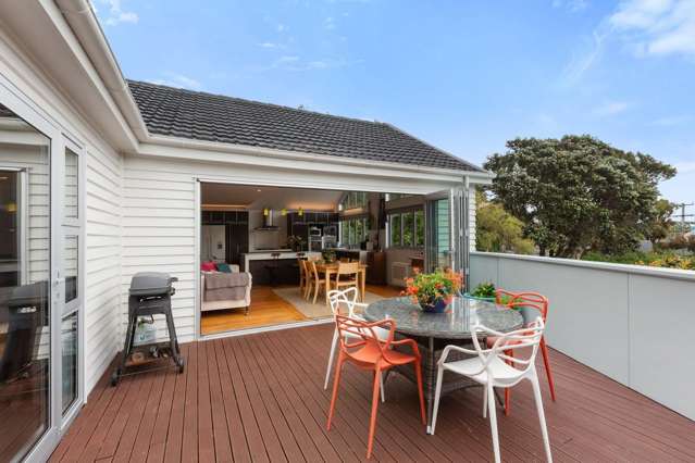 15 Kowhai Street Eastbourne_2