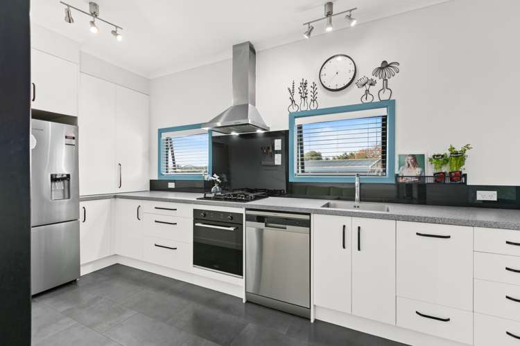 14 Victoria Street Waipawa_3