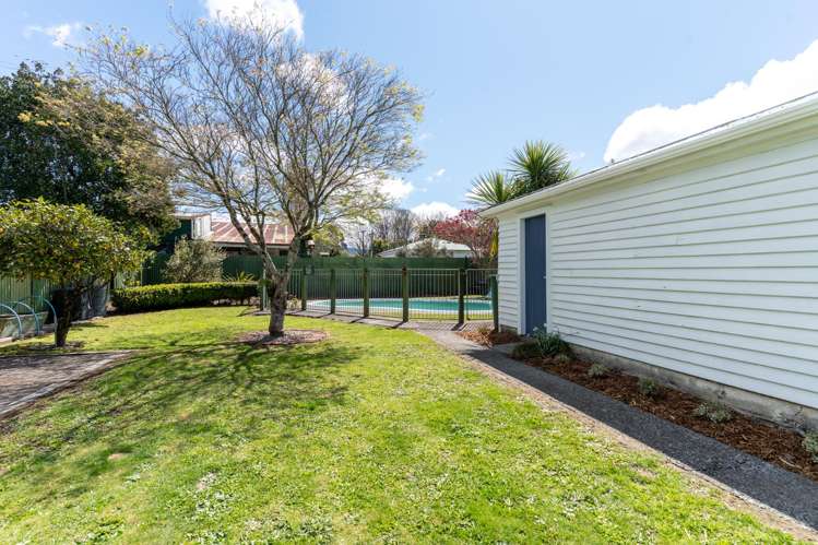 9 Armstrong Avenue Carterton_13