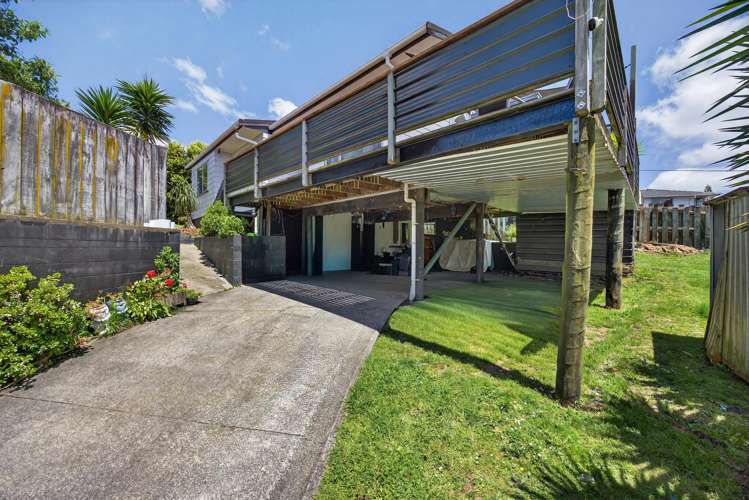 2/32A Helena Street Massey_4