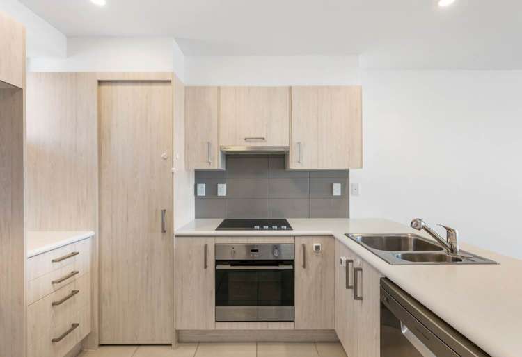 101/17 Link Crescent Stanmore Bay_6