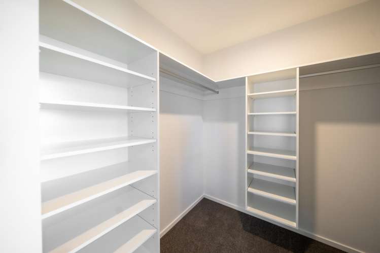 2/3 Humboldt Street Sydenham_15