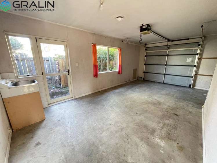 4a Hugh Brown Drive New Lynn_11