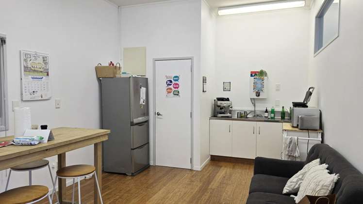 2/18 Aerodrome Road Mt Maunganui_4