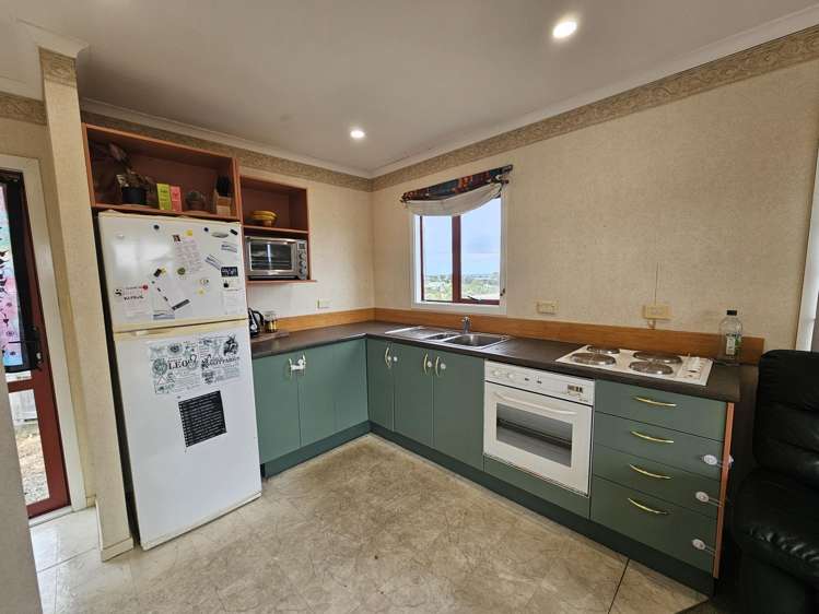 11 Matakane Street Waitarere Beach_2