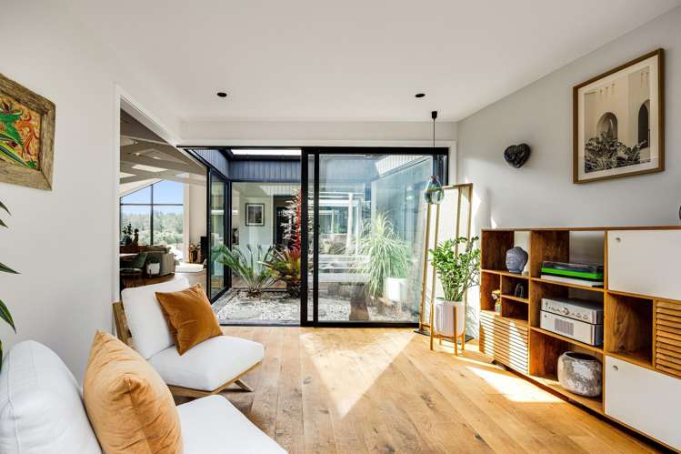 2 Pioneer Crescent Omaha_17