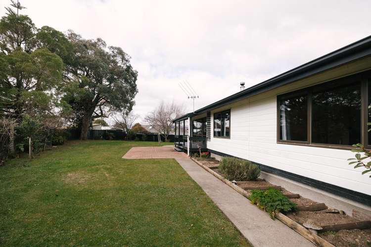 12 Suzanne Grove Kelvin Grove_18