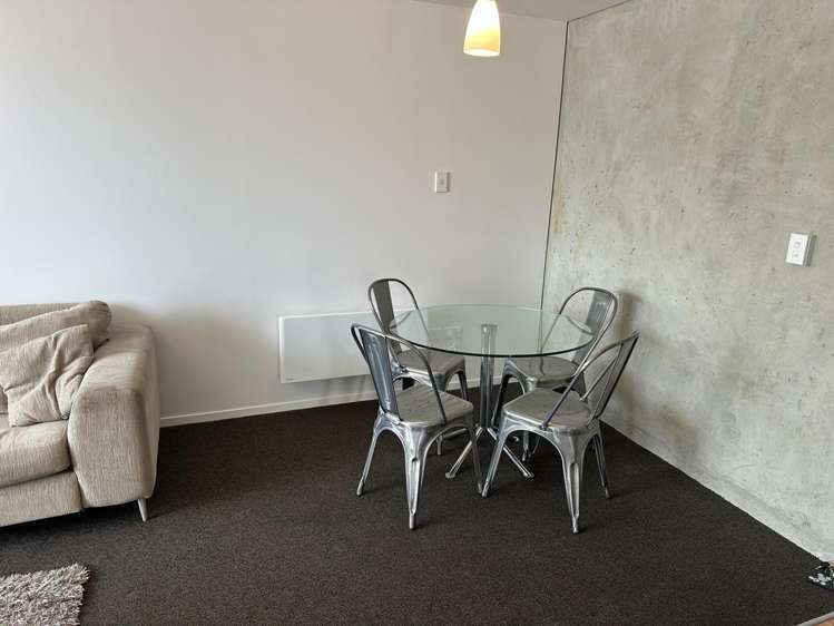 16/2 Torrens Terrace Mount Cook_3