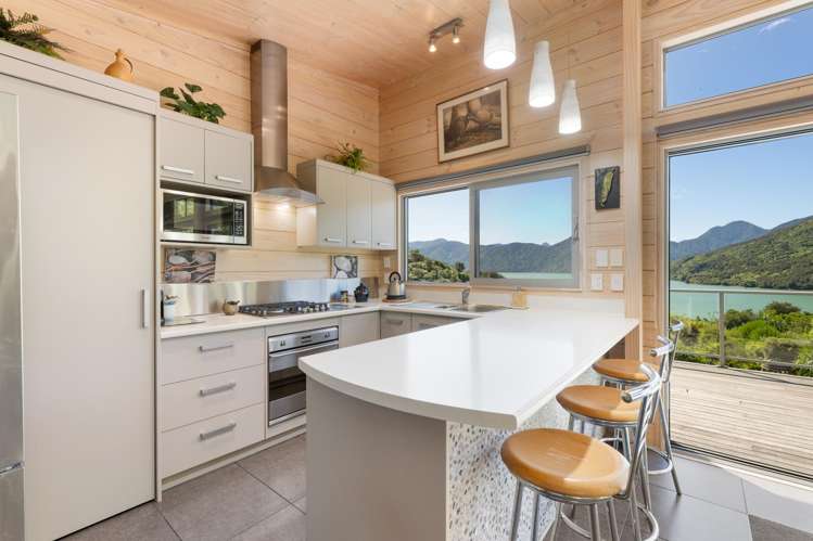 784a Queen Charlotte Drive Havelock_15