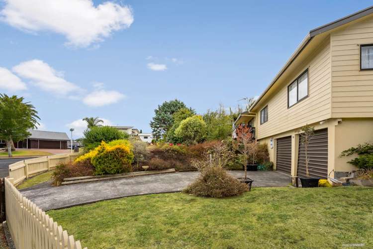 36 Saint Annes Crescent Wattle Downs_17