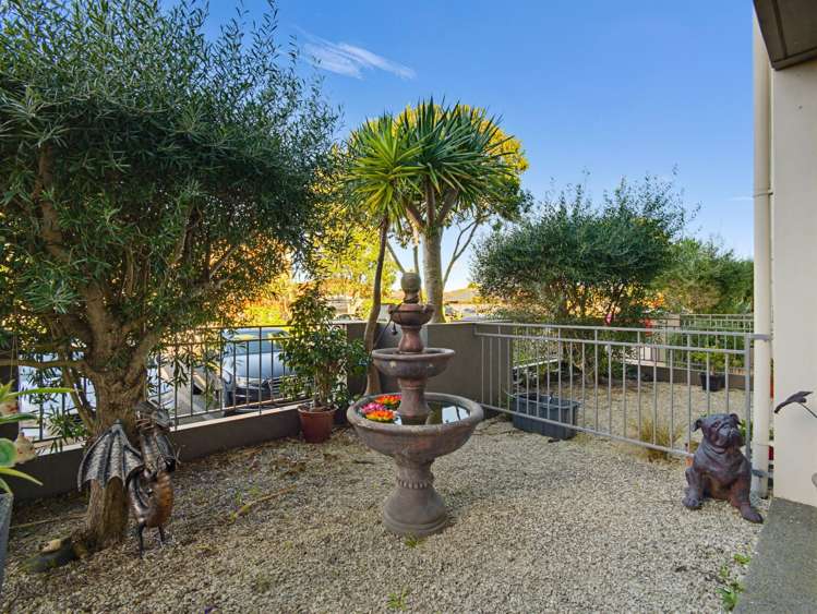 86a Michael Jones Drive Flat Bush_9