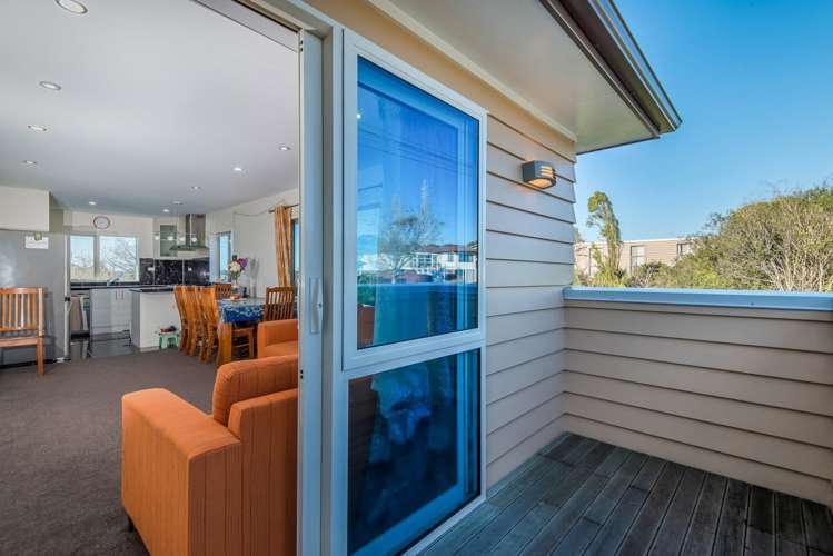 270a Triangle Road Massey_7