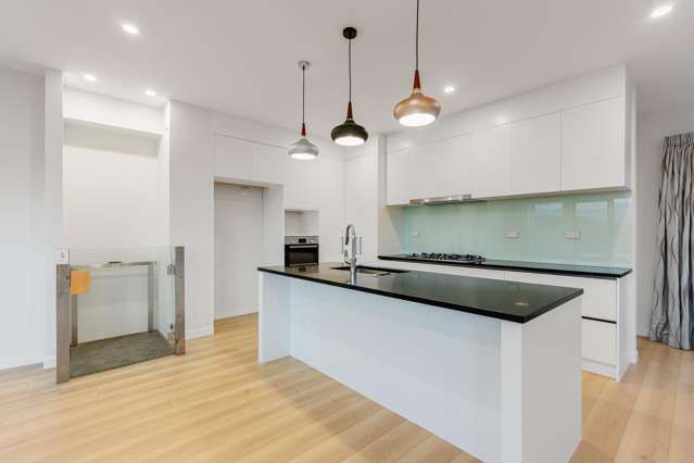 16 Moki Place Long Bay_2