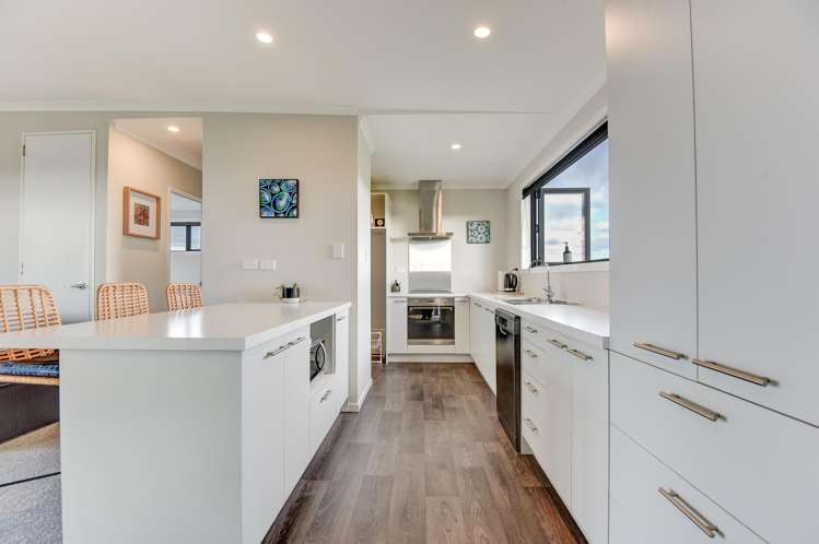 23 Waipipi Road_4
