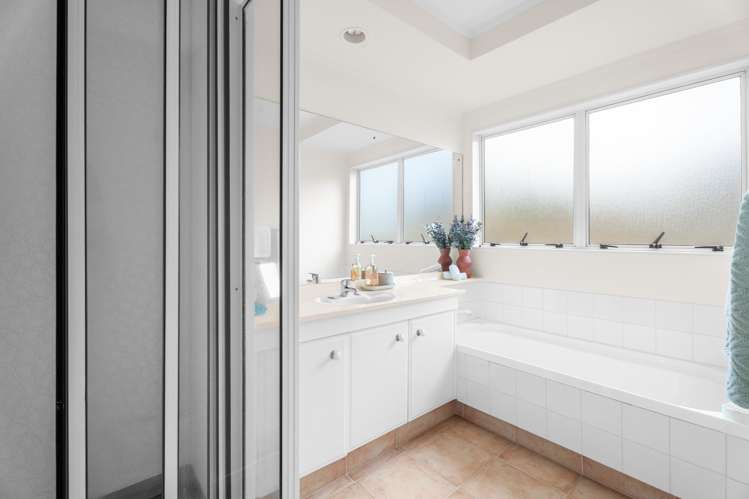 8 Kenneth Small Place Remuera_18