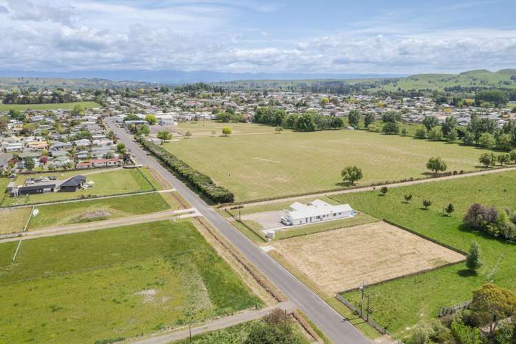 41 Svenson Road Waipukurau_1