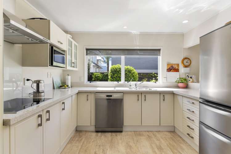 2/475 Point Chevalier Road Point Chevalier_1