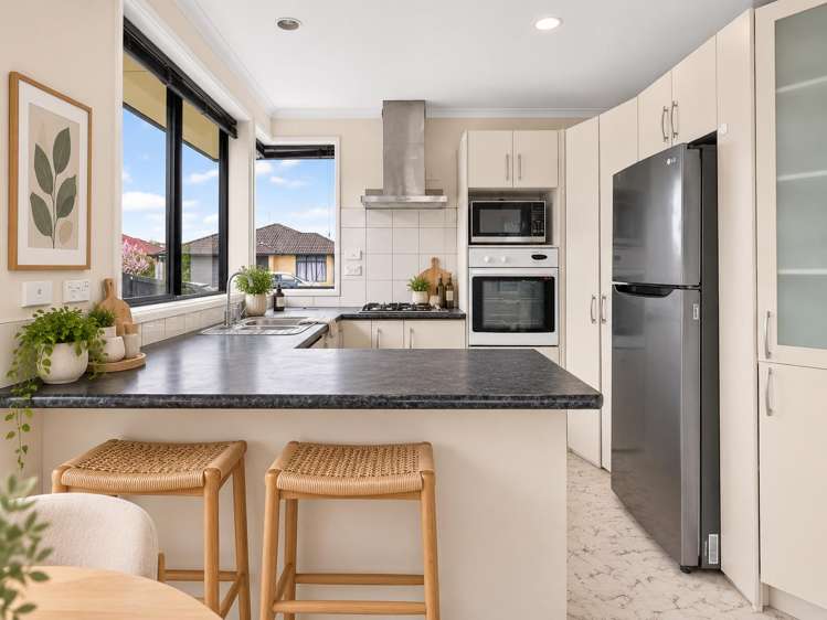 17 Salisbury Place Hamilton East_2