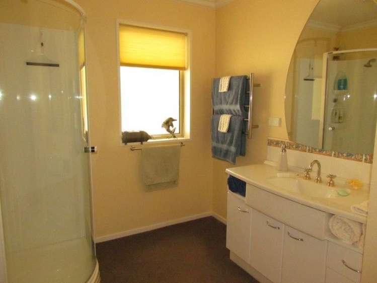 160 Airport Road Alexandra_13