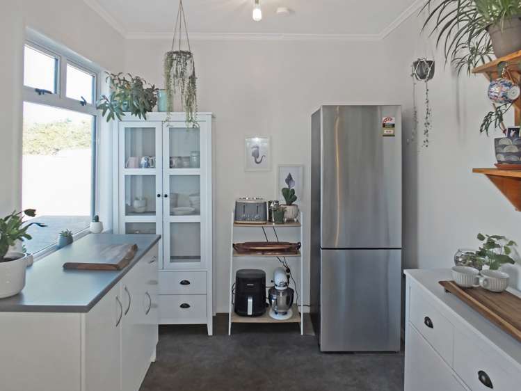 5 Huia Street Foxton Beach_13