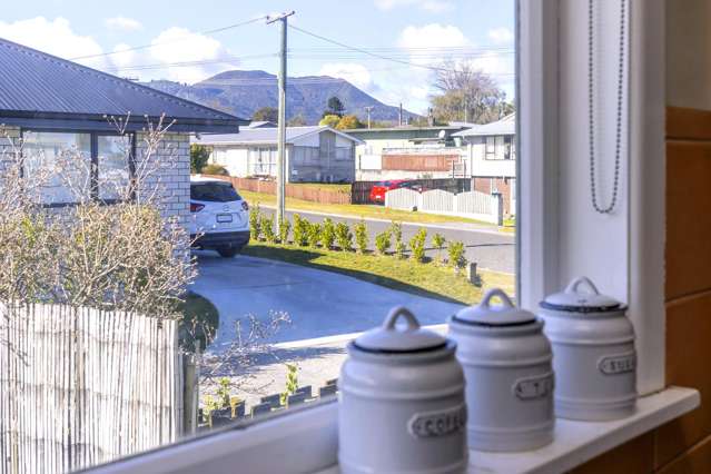 18 Waitahanui Avenue Taupo_1