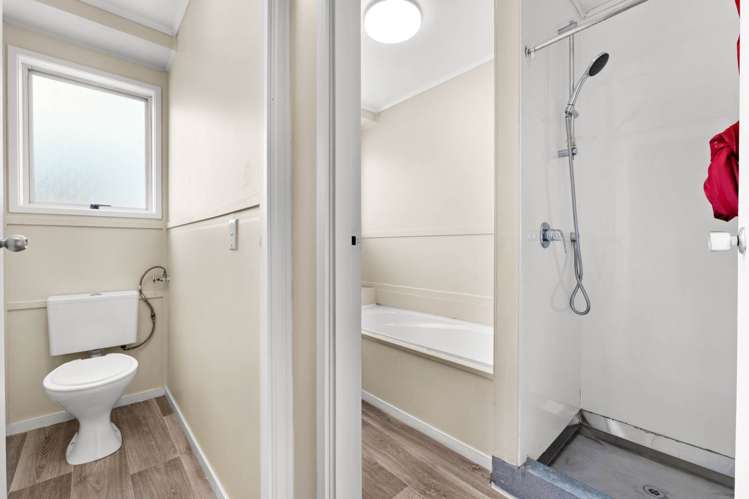 6 Karina Place Glen Eden_11