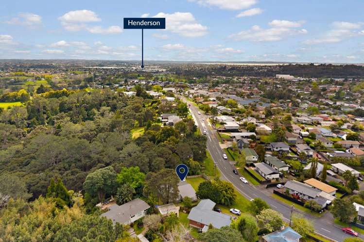 246 Glengarry Road Glen Eden_24