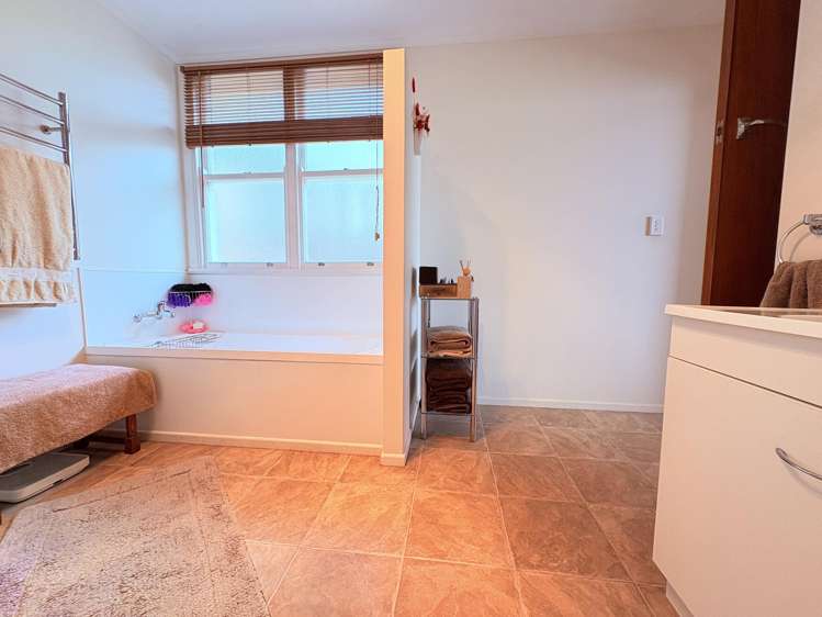 115 Clyde Road Wairoa_18