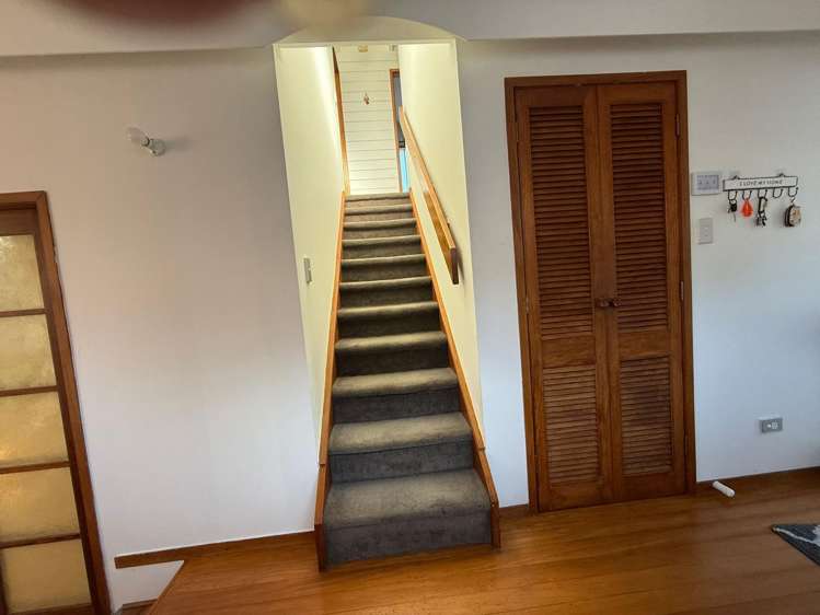 16 Woodhall Road Epsom_5