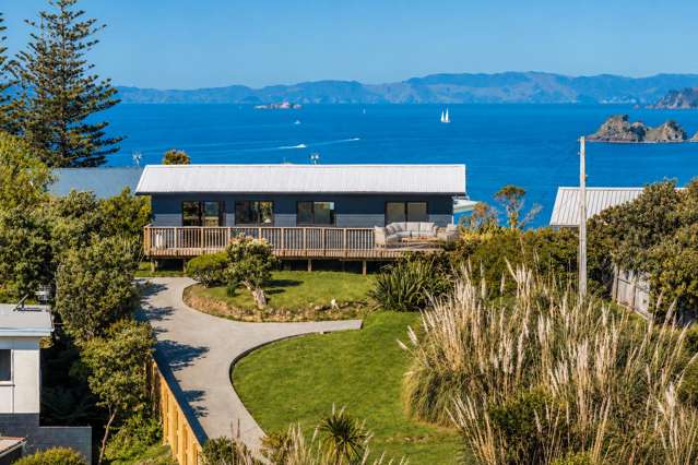 Four Sea Views.Extraordinary Ridgeline Position