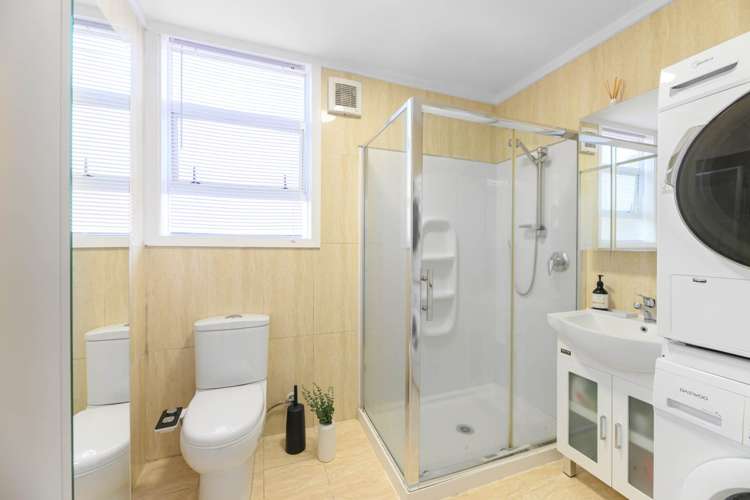 4/86 Portage Road New Lynn_13