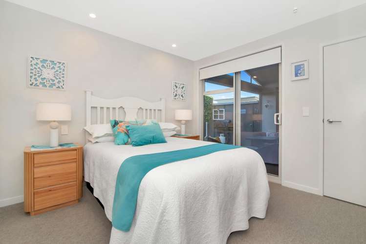 37 Saint Pauls Drive Brookfield_20