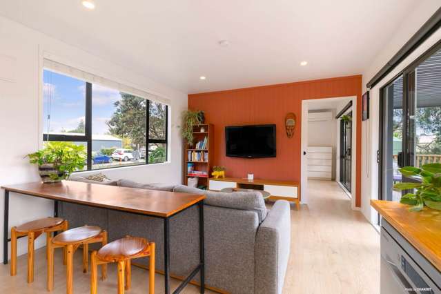 6 Mission Road Port Waikato_4