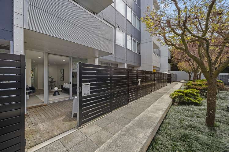 105/22 Fisher Point Drive_0