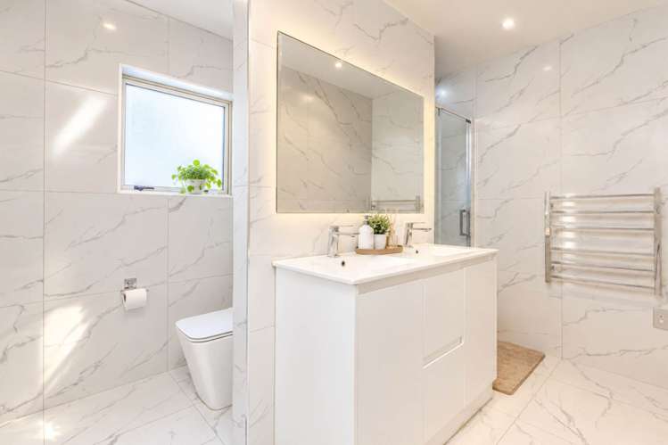 5 Survila Street Takanini_13
