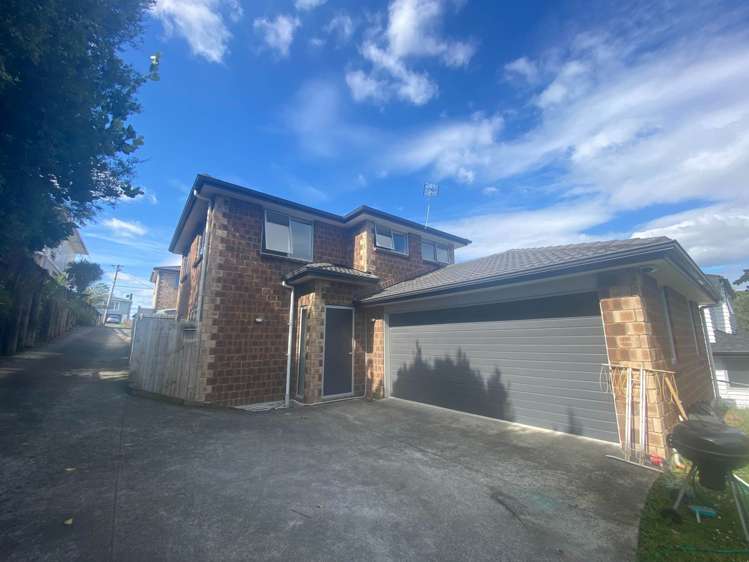 59A Woodford Avenue_0