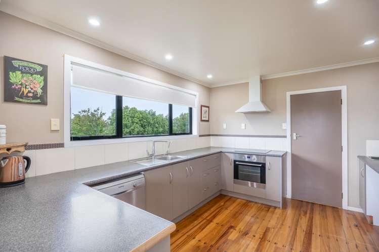 6 Resthill Crescent Glenview_5