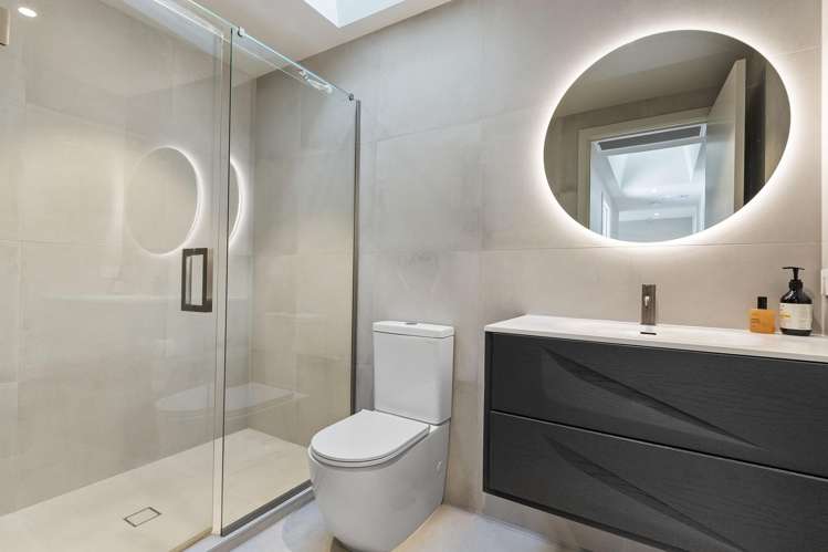 2B Kotare Avenue Westmere_12