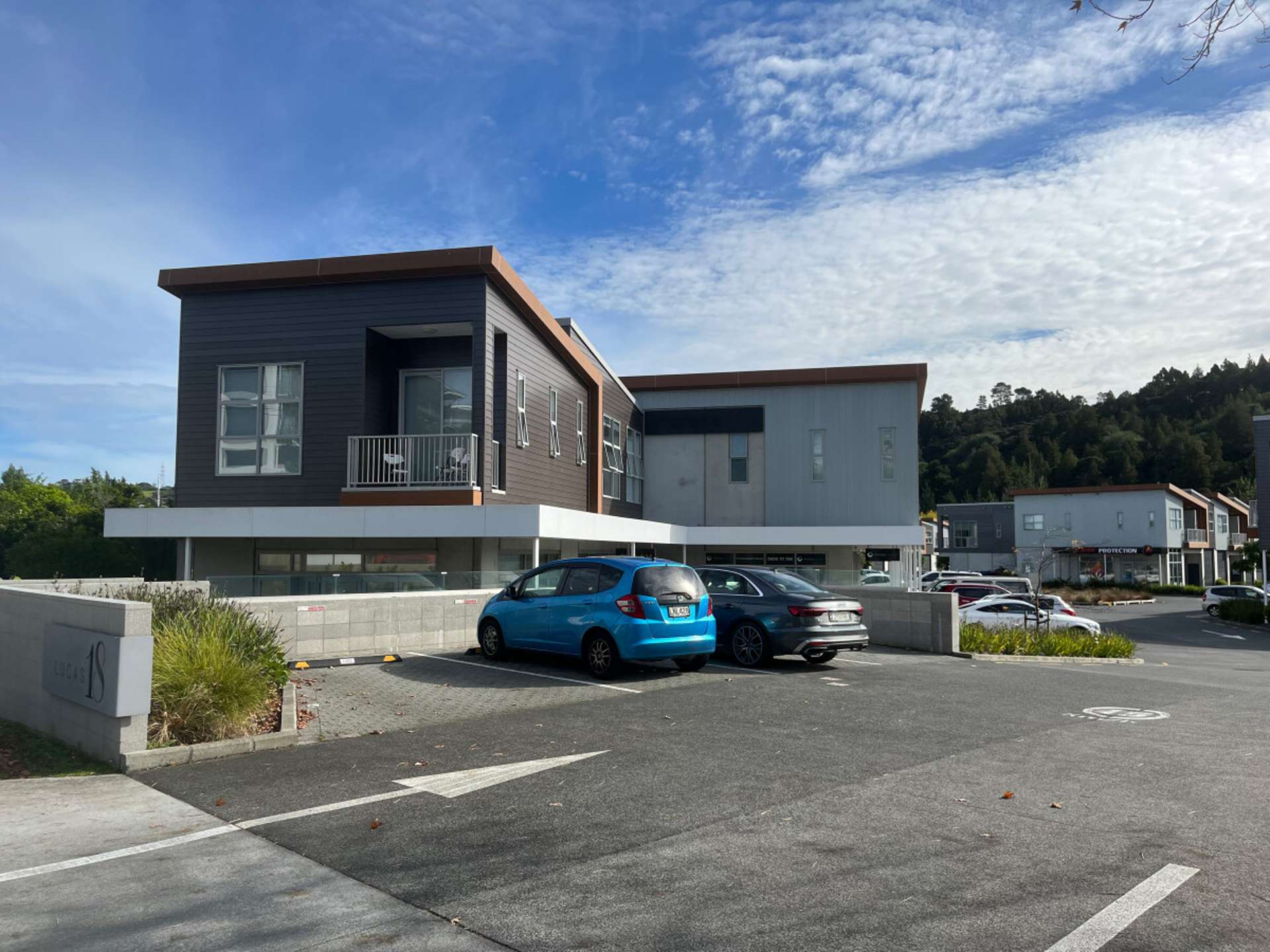 A2, 18 Oteha Valley Road Albany_0