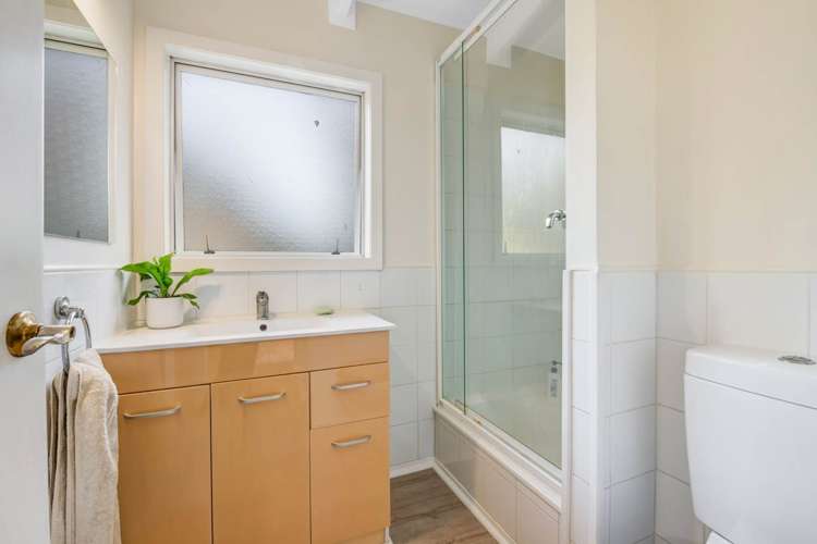 2/40 Kestrel Heights Arkles Bay_8