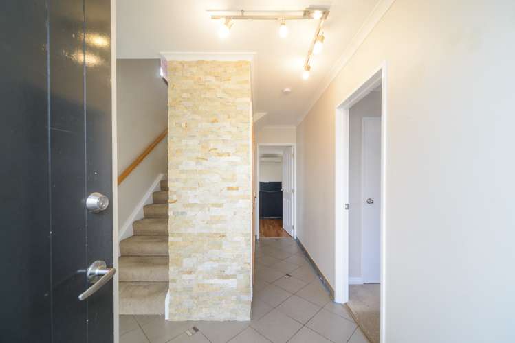 12 Coromandel Court Roslyn_16