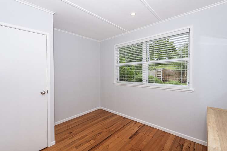 38 Dip Road Te Kamo_13