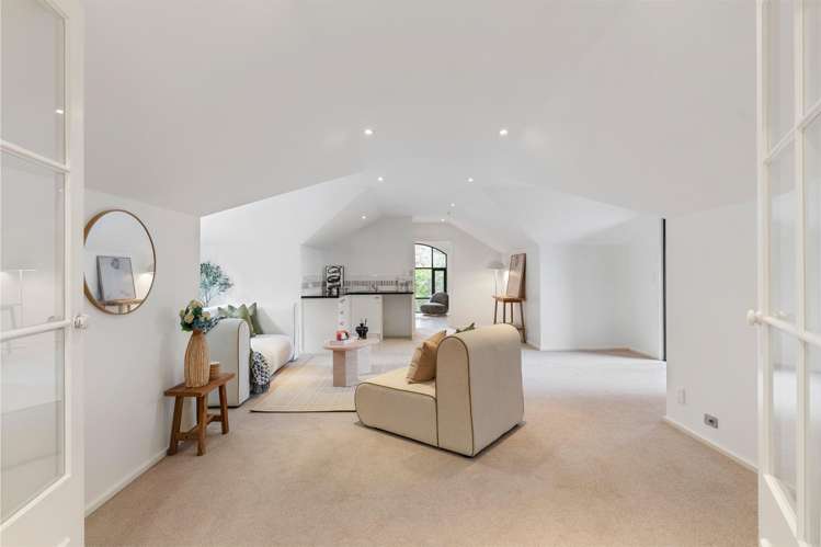 9 The Knoll Greenhithe_16